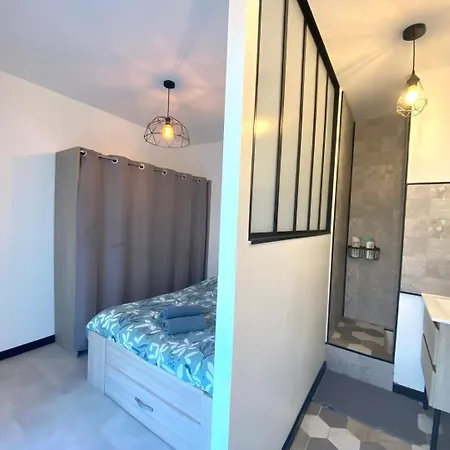 Apartmán Clos Pasteur Modern For 4 People