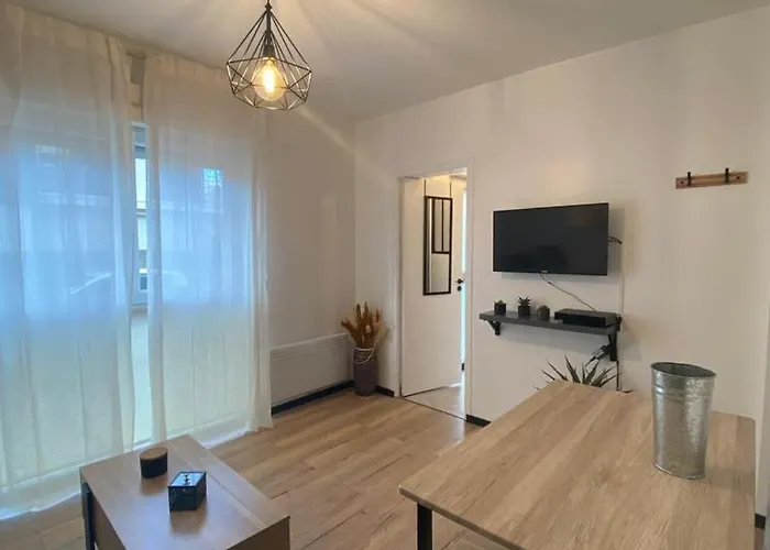 Clos Pasteur Modern For 4 People Apartment *