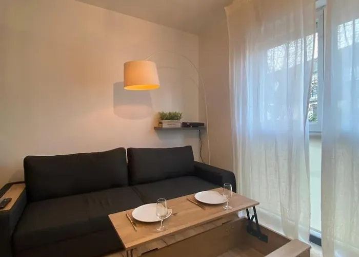 Clos Pasteur Modern For 4 People Apartment Poitiers